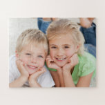 Puzzle Personalizado Family Photo Keepsake<br><div class="desc">Personalizado y singular rompecabezas fotográfico familiar para quedarse en casa y jugar con sus padres,  abuelos o hijos. Este especial juego de rompecabezas fotográfico hace un gran regalo de cumpleaños o Navidades para que toda la familia lo disfrute.</div>