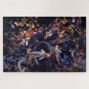 PUZZLE PESCADO KOI SOBRE FLUJO