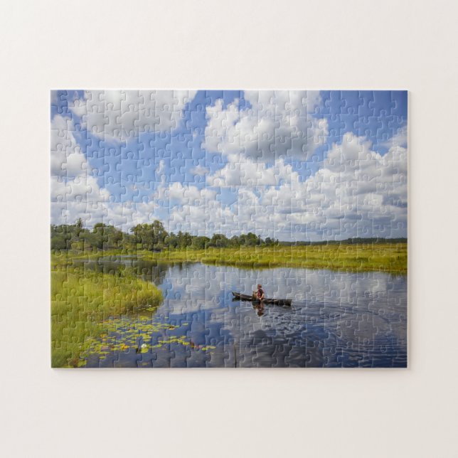 Puzzle Pescador en un lago en Guyana. (Horizontal)