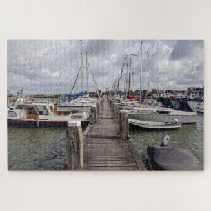Puzzle Pier con embarcaciones y yates en Marken Netherlan