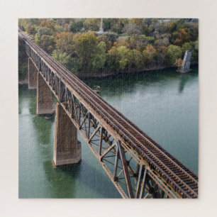 Puzzle Pista de ferrocarril de fotografía aérea en río Po