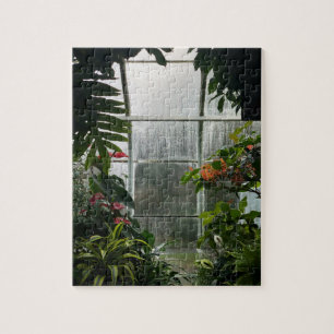Puzzle Plantas dentro de Greenhouse en el día de lluvias
