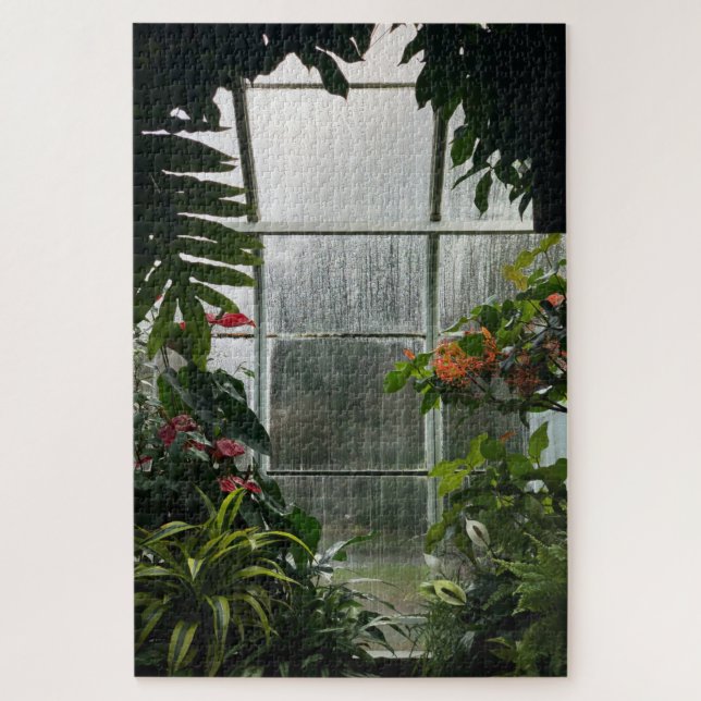 Puzzle Plantas dentro de Greenhouse en el día de lluvias (Vertical)