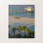 Puzzle Playa de Agua Clara de Florida.<br><div class="desc">Playa de Agua Clara de Florida. Jigsaws. Estos jigsaws están hechos de cartón robusto y montados en el portapapeles, estos rompecabezas se imprimen en colores vivos y completos. ¡Regala un puzzle personalizado con el que disfrutar durante horas! Tamaño: 11" x 14" (252 piezas). Incluye una hermosa caja de regalo con...</div>