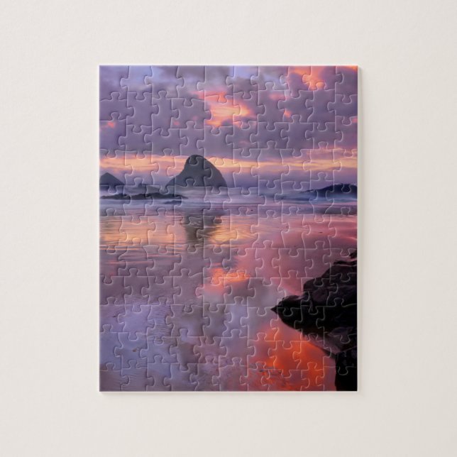 Puzzle Playa y montones de mar de Oregón, puesta de sol (Vertical)