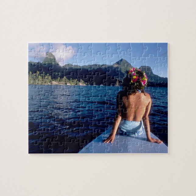 Puzzle Polinesia Francesa, Moorea. Mujer disfrutando de l (Horizontal)