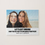 Puzzle Prueba de borrachera - Divertida foto de propuesta<br><div class="desc">Dos amigas foto graciosa dama de honor o dama de honor proposición rompecabezas rompecabezas "¡VAMOS A BORRARNOS E INTENTAMOS JUNTOS CON VESTIDOS DE BONITO! ¿Serás mi dama de honor?"</div>