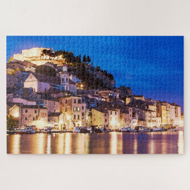Puzzle Pueblo croata Sibenik de noche. (Horizontal)