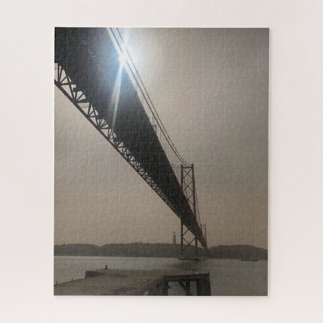Puzzle Puente simulado contra el sol en Lisboa (Vertical)