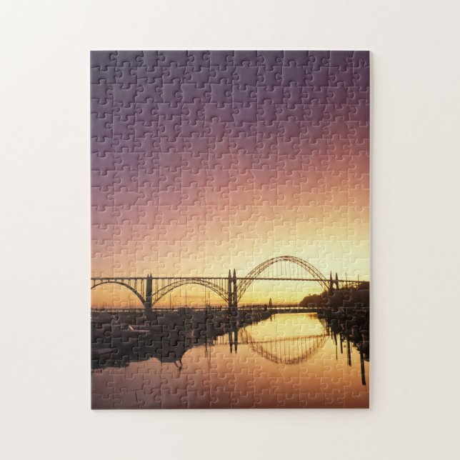Puzzle Puente Sun detrás del puente Newport, Oregón (Vertical)