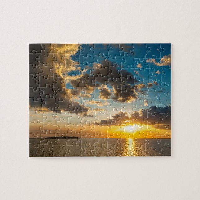 Puzzle Puesta de sol sobre el océano, Fiji (Horizontal)