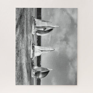 Puzzle Regata de veleros en blanco y negro en el agua
