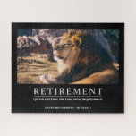 Puzzle Retirada personalizada de Personalizados de leones<br><div class="desc">Rompecabezas de retiro personalizado con una foto de un león relajándose al sol junto con una cita acerca de hacer lo que quieras una vez que te retiras. El diseño puede personalizarse con su propio mensaje utilizando la plantilla. Este rompecabezas es un regalo de retiro genial para los hombres.</div>