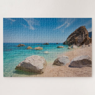 Puzzle Rocas en la playa de Cala Mariolu en Cerdeña, Ital