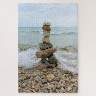 Puzzle Rock Cairn cerca del lago - 20x30 - 1014 pcs.