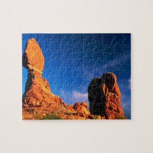 Puzzle Rock equilibrado al atardecer