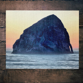 Puzzle Rock Haystack de Cabo Kiwanda al atardecer en Oreg