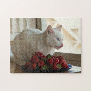 Puzzle ¡Rompecabezas del gato y las fresas!