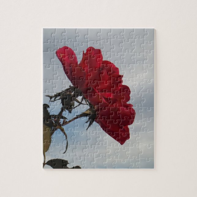 Puzzle Roses rojos contra un brillante cielo azul (Vertical)