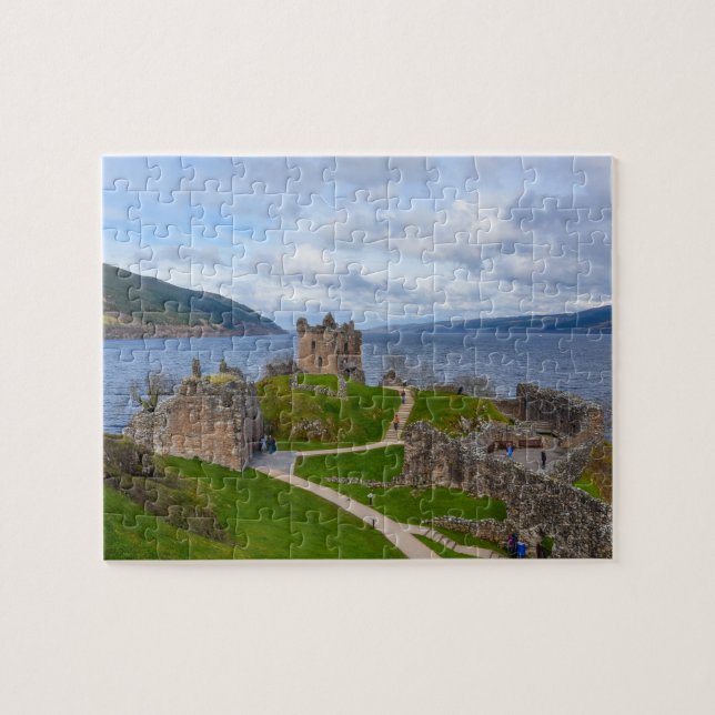Puzzle Ruinas del Castillo de Urquhart a lo largo de Loch (Horizontal)