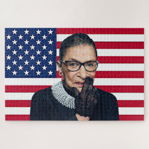 Puzzle Ruth Bader Ginsburg con bandera estadounidense