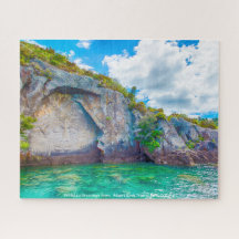 Saludos de cumpleaños desde el mural de rock maorí