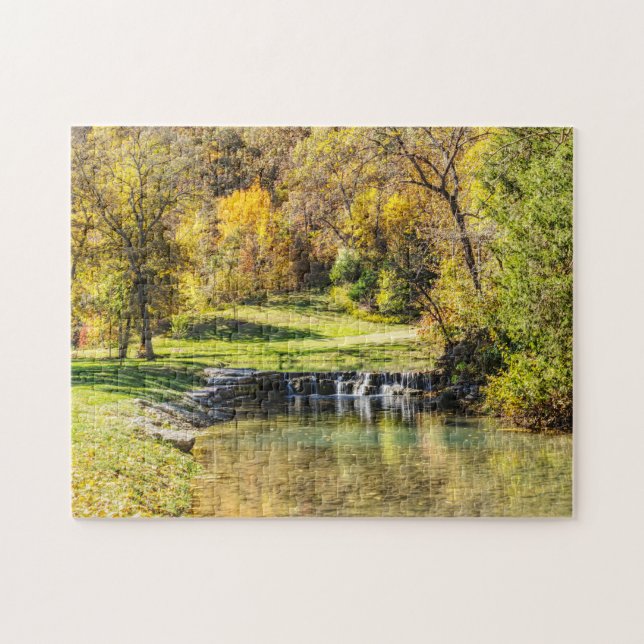 Puzzle Serene Scene En Dogwood Creek (Horizontal)