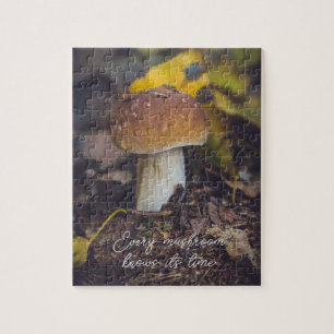 Puzzle Seta boletina con hojas amarillas