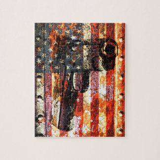 Puzzle Silueta M1911 en bandera americana aherrumbrada