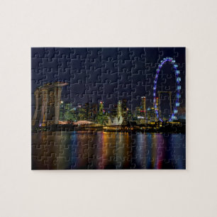 Puzzle Skyline de Singapur junto a los colores de la noch