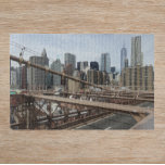Puzzle Skyline Lower Manhattan de Nueva York<br><div class="desc">Un desafiante rompecabezas de 20 x 30 pulgadas que presenta una imagen escénica de la parte baja de Manhattan,  Nueva York City,  vista desde el puente de Brooklyn. El rompecabezas tiene más de 1000 piezas. ¡Diversión para toda la familia!</div>
