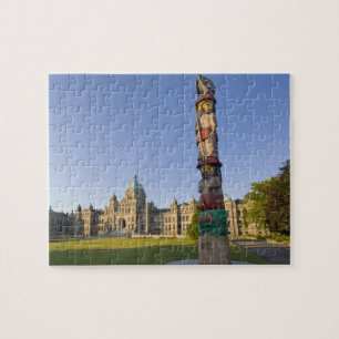 Puzzle Tapa del tótem en el edificio del Parlamento en
