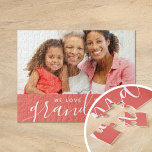 Puzzle Te queremos regalo de foto de Personalizado de la<br><div class="desc">Personalizado imprimió acertijos personalizados con su foto y texto. Agrega una foto especial con tu madre o abuela para el Día de la Madre. El texto dice "Te queremos abuela" o lo personalizar con tu propio mensaje. Utilice las herramientas de diseño para añadir más fotos, cambiar el color de fondo...</div>