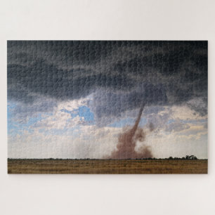 Puzzle Tornado Polvoriento y Nube Oscura en las Llanuras
