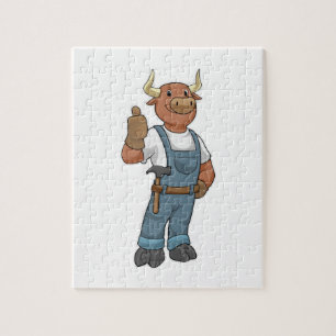 Puzzle Toro como Handyman con martillo