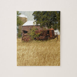 Puzzle Tractor de granja abandonada - 8x10 - 110 pcs.