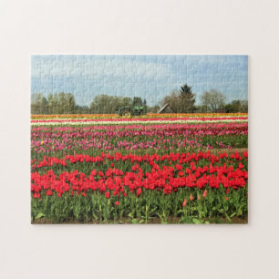 Puzzle Tractor Verde en el Campo Tulip, Oregón