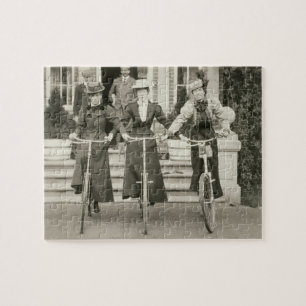 Puzzle Tres mujeres en las bicicletas, 1900s tempranos