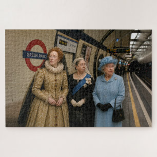 Puzzle Tres reinas esperando atrapar tren estación de Lon