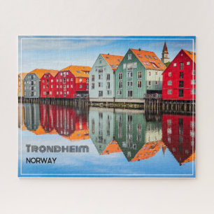 Puzzle Trondheim Noruega Fjord Casas rojas y verdes enmar