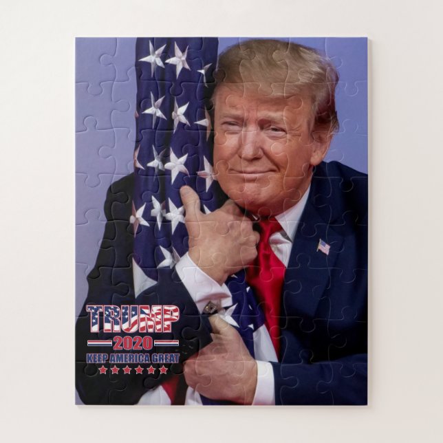 Puzzle Trump 2020 abrazando la bandera estadounidense (Vertical)