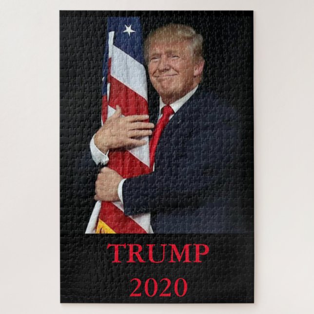 Puzzle Trump abrazando la bandera estadounidense (Vertical)