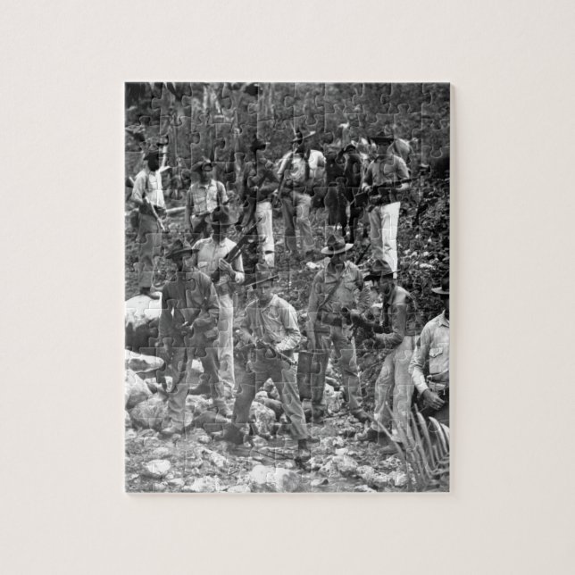 Puzzle U.S. Infantes de marina y guía en busca de (Vertical)