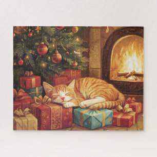 Puzzle Un gatito de jengibre durmiendo junto a una chimen