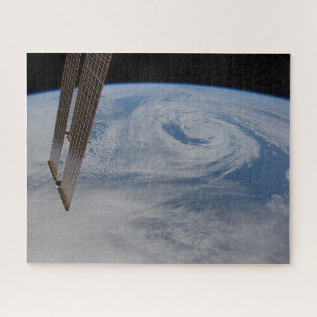 Puzzle Un Sistema De Baja Presión Mediano-Atlántica. (Horizontal)