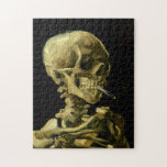 Puzzle Van Gogh Smoeleton<br><div class="desc">Rompecabezas con la pintura al óleo de Vincent van Gogh Skull of a Skeleton with Burning Cigarette (1885-86). ¡Un gran regalo para los amantes del post-impresionismo y del arte holandés!</div>