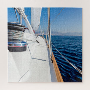 Puzzle velero navegando por el mar