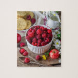 Puzzle Verano Rojo Frambuesas Desayuno Alimentos Fruta Fl<br><div class="desc">Este impresionante rompecabezas de rompecabezas presenta deliciosas frambuesas rojas dulces en una mesa de desayuno rústica con flores. #jigsawpuzzle #medias stuffers #juegos #don</div>