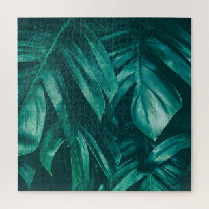 Puzzle Verde oscuro, follaje de la selva tropical.