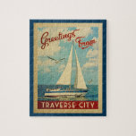 Puzzle Viaje transversal Michigan del vintage del velero<br><div class="desc">Este los saludos de características del diseño náuticas de la ciudad de Michigan del viaje transversal del vintage una navegación del barco en el agua con gaviotas y un cielo azul llenaron de las nubes blancas hinchadas magníficas.</div>